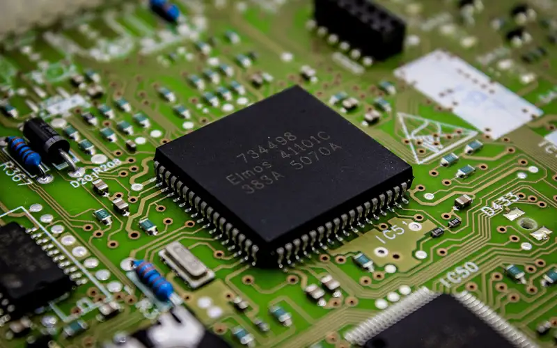 Air Filters in the Semiconductor Industry Ensuring Ultra-Clean Production
