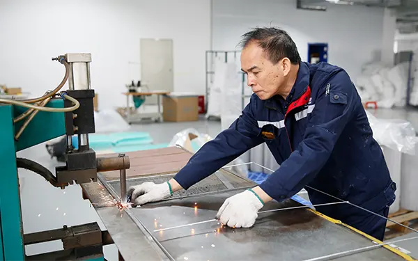 Mid range Air filter manufacturing
